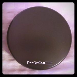 MAC Cosmetics Mineralize Skinfinish Natural Light